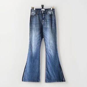 Cello Jeans Woman’s Blue High Rise Flare Split‎ Hem Side Slit Junior Size 3